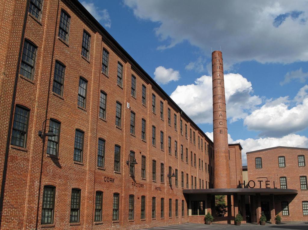 Cork Factory Hotel Lancaster Exterior photo